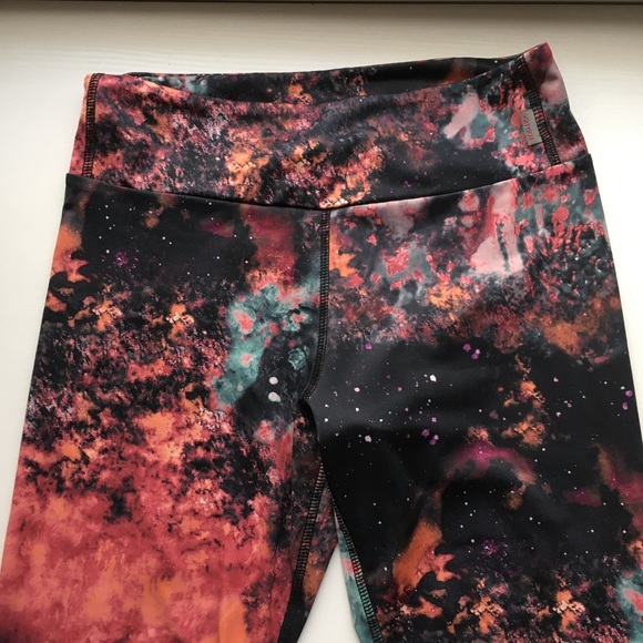 Galaxy Stars Yoga Capri 3/4 Running Leggings L - Picture 2 of 6